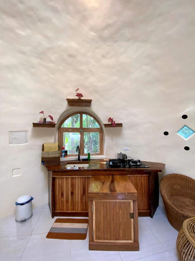 Adorable Dome House Villa Puerto Princesa Exterior photo